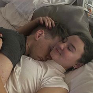 "Tắt Lửa Yêu": 6 Thói Quen "Hủy Hoại" Ham Muốn Tình Dục Mà Bạn Không Ngờ Tới!