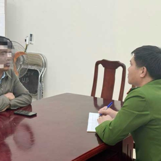 Nhân Viên Ngân Hàng Câu Kết Với Người Campuchia Lừa Khách 8 Tỉ Đồng