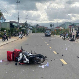 Hai Xe Máy Lao Vun Vút, Đối Đầu Nhau, 2 Người Tử Vong