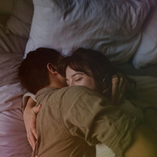 Nữ Xuất Tinh: Bí Mật Về "Cơn Mưa Rào" Khoái Cảm