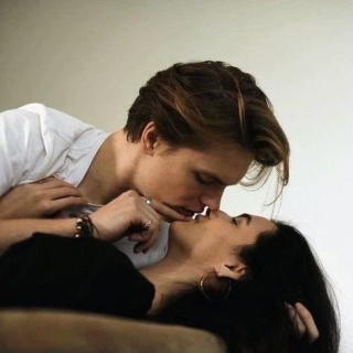 Trải Nghiệm Lần Đầu "Gần Gũi": Bí Quyết Êm Ái, Thêm Hứng Khởi và An Toàn