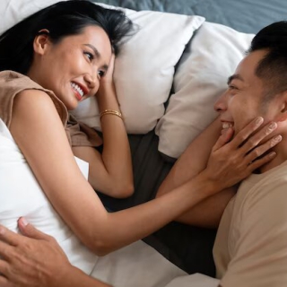 "Yêu" Thăng Hoa, Đời Sống Rực Rỡ: Bí Quyết Đánh Thức "Chuyện Chăn Gối" Tại WOWOSHOP!