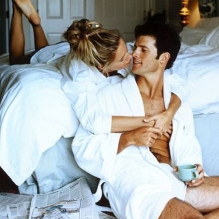"Yêu" Khỏe Mạnh: "Món Quà" Vô Giá Cho Thể Chất Lẫn Tinh Thần