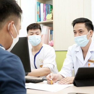 Đứt dây hãm bao quy đầu khi đang quan hệ tình dục