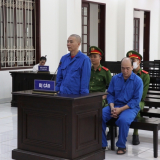 Gây án mạng khi đòi nợ 1,7 triệu đồng, 2 bị cáo lãnh 28 năm tù