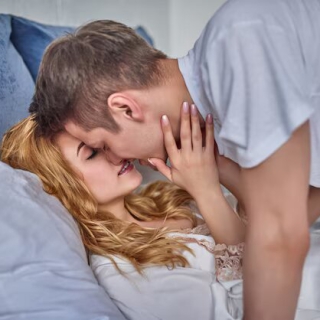 "Yêu" an toàn: Trang bị "vốn liếng" cho tuổi trẻ tự tin