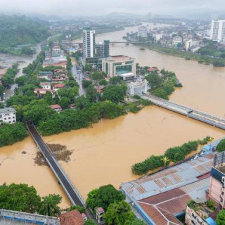 Trung Quốc: Lũ Lụt Ở Huyện Giáp Biên Giới Việt Nam