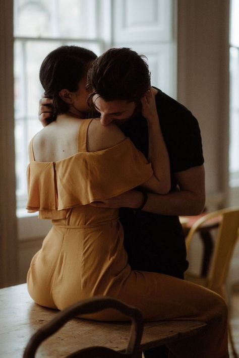 Giải Mã Nỗi Ám Ảnh Phòng The Của Phụ Nữ: Đau Rát Khi Yêu - Thủ Phạm Thầm Lặng Và Giải Pháp Cứu Cánh Từ Chuyên Gia!
