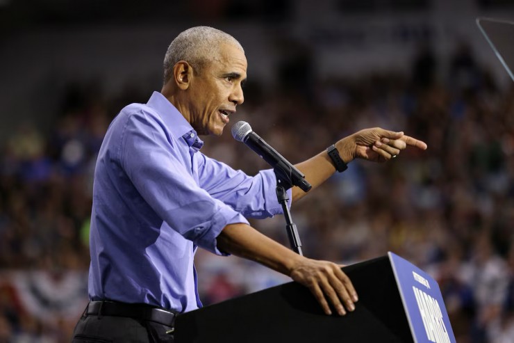 Ông Obama Lần Đầu “Xung Trận”, Ông Clinton Nối Bước Hỗ Trợ Bà Harris