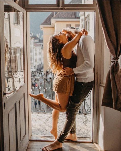 Bí Mật Về Mùi Vùng Kín Khi Yêu Bằng Miệng và Bí Quyết Cho Cuộc Yêu Thăng Hoa