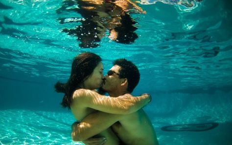 Bạn có biết, những quan niệm sai lầm về "chuyện ấy" có thể âm thầm "gặm nhấm" hạnh phúc gia đình bạn?