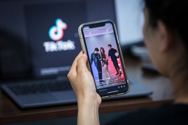  Khi TikTok cải tiến cách thức kiểm duyệt nội dung