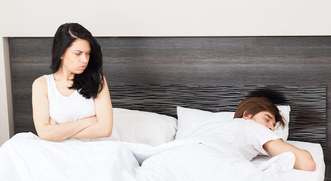 Nam giới buồn ngủ sau khi lên đỉnh do yếu hay là cảnh báo bệnh lý?