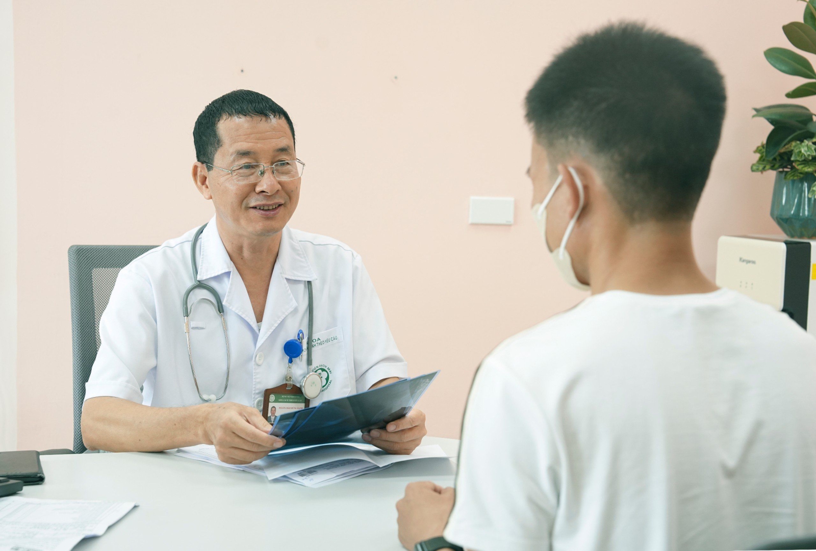 Từ 1/8, Bv Bạch Mai Khám Bệnh Ngoài Giờ, Chi Phí Khám Có Thay Đổi?